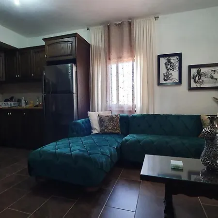 Oikos Selinolithos *