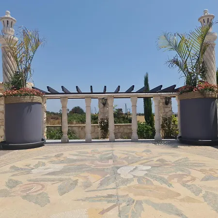 Oikos Selinolithos * Alaminos