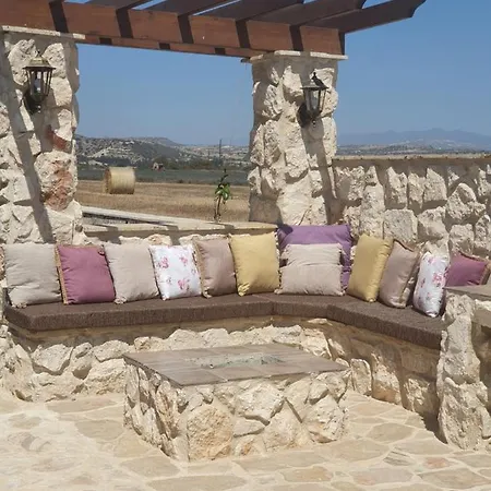 Oikos Selinolithos * Alaminos