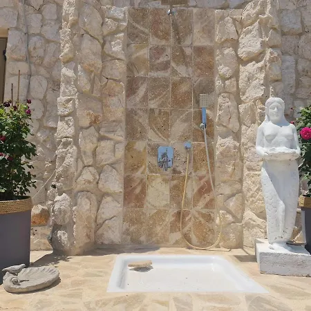 בית נופש Oikos Selinolithos Alaminos