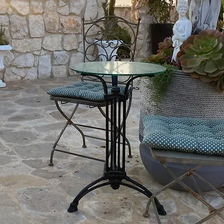 Oikos Selinolithos *