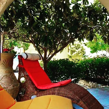 Oikos Selinolithos בית נופש Alaminos