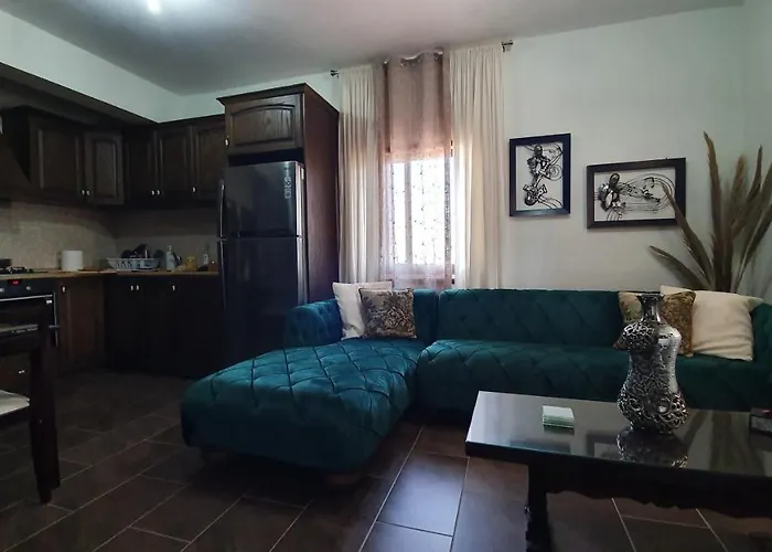 Oikos Selinolithos *