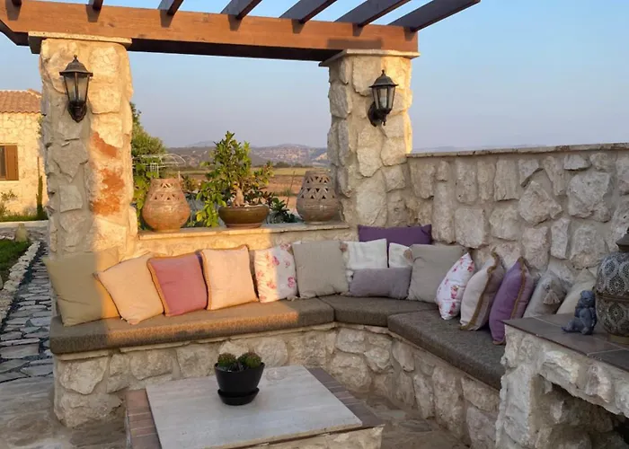 Prázdninový dům Oikos Selinolithos *