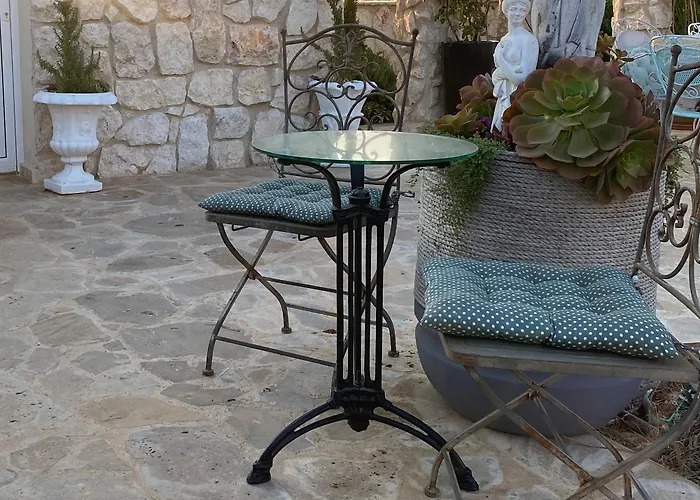 Oikos Selinolithos *